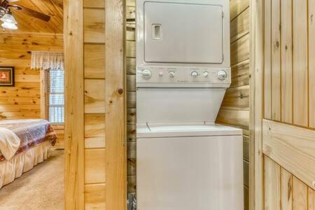 Vila The Great Escape - Min From Parkway With Hot Tub Gatlinburg Exteriér fotografie