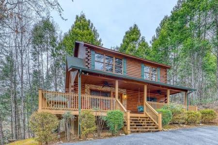 Vila The Great Escape - Min From Parkway With Hot Tub Gatlinburg Exteriér fotografie